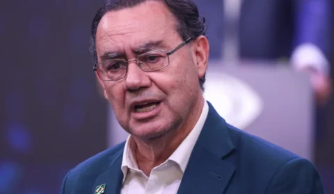 “Lula ama o cargo, não os pobres”, diz Cury ao criticar reajuste do Bolsa Família