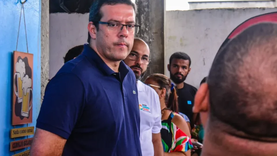 Mendonça pede vista e adia decisão sobre candidatura de Dr. Furlan ao governo do Amapá