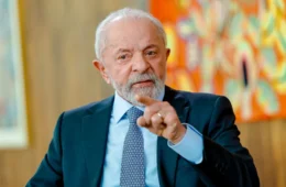 Lula informa à campanha que não irá ao debate da Globo