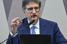 Conselho Superior do MPF abre procedimento para analisar citações a Paulo Gonet em mensagens de Vorcaro