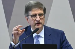 Conselho Superior do MPF abre procedimento para analisar citações a Paulo Gonet em mensagens de Vorcaro