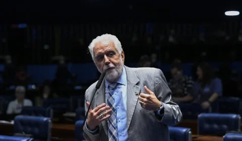Jaques Wagner se recusou a fornecer senhas de celulares, aponta PF
