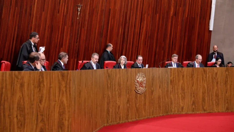 TSE forma maioria contra punição a Flávio Bolsonaro por vídeo feito com IA