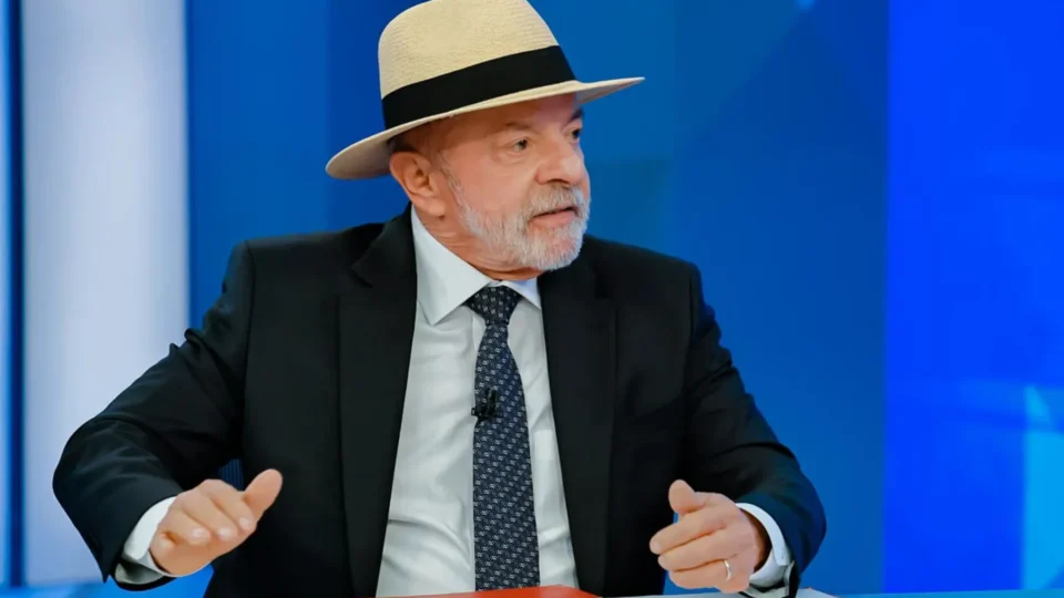 Lula avalia ir ao debate da Globo e aposta em Bolsa Família para reagir a Flávio Bolsonaro
