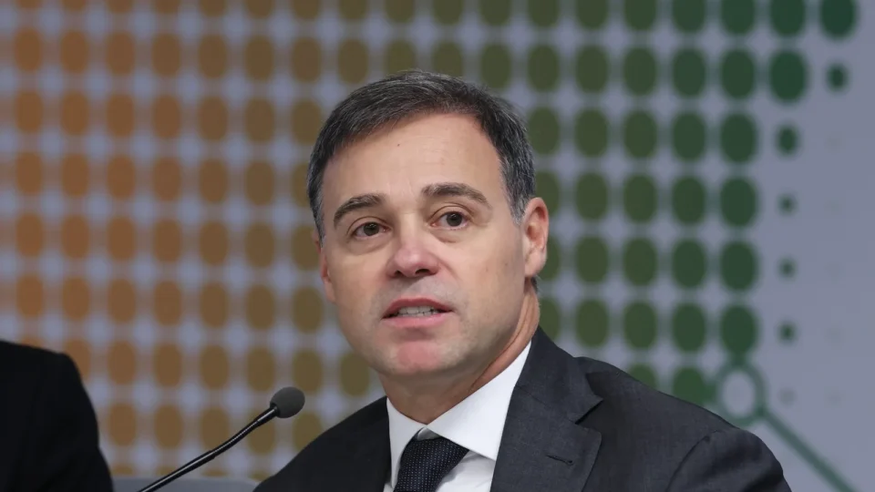 Mendonça pede nulidade e leva caso Moraes ao plenário do STF