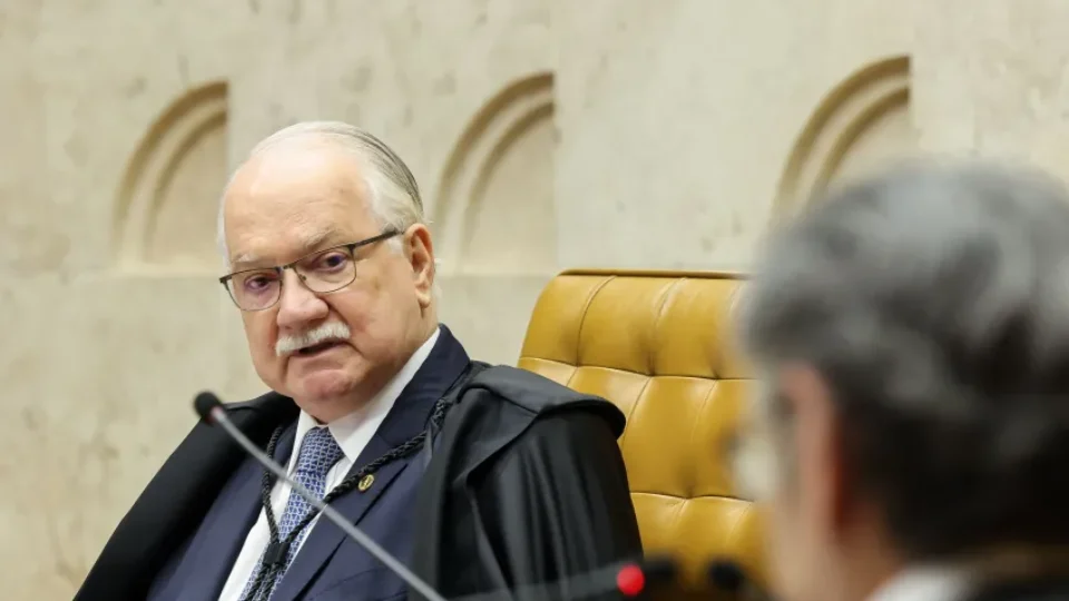 Fachin responde a Gilmar e determina apuração rigorosa sobre precatórios
