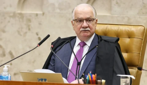 Fachin mantém chefe da PF e cobra PGR: crise no STF cresce