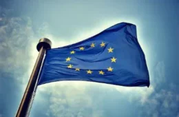 Nova lei da União Europeia pode mudar idade para usar redes sociais; veja o que está previsto