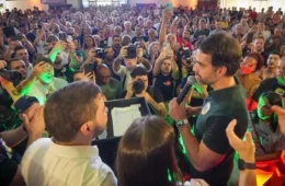 Eduardo Leite amplia presença e muda estratégia de Gabriel Souza na disputa pelo Governo do RS