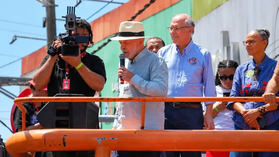 Lula defende fim das bets e diz que apostas viraram “desgraça” na vida dos mais pobres