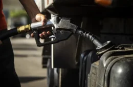 Diesel tem defasagem de R$ 3,89 e acende alerta sobre abastecimento no Brasil