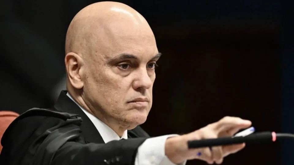 Moraes se afasta de recurso de Bolsonaro e ato na Paulista pressiona STF