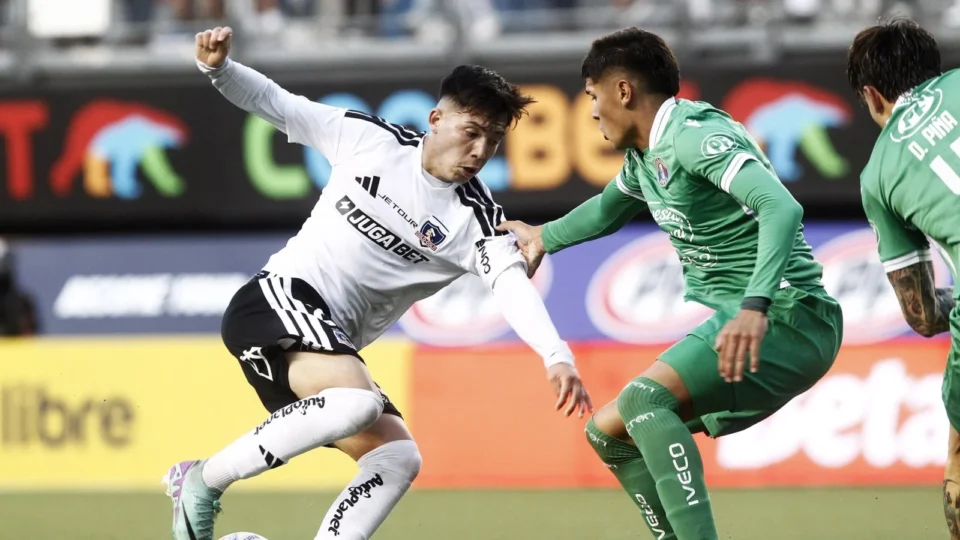 Colo-Colo e Audax ficam no 0 a 0 e deixam vaga nas quartas da Copa do Chile para sexta-feira