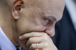 Moraes rompe o silêncio sobre mensagens de Vorcaro, nega irregularidades e chama investigação de “farsa”