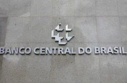 BC vê 90% de chance de IPCA superar teto da meta em 2026