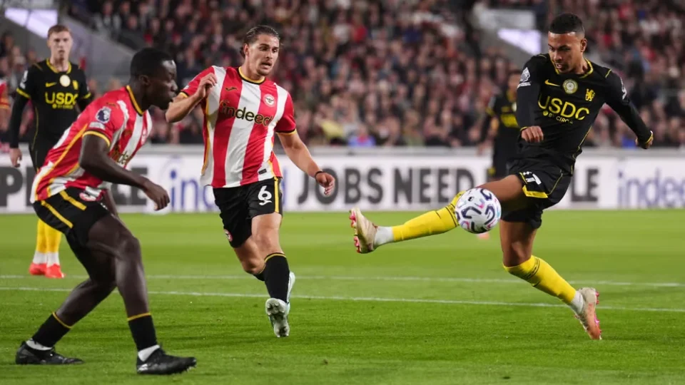 Brentford atropela Chelsea na Premier League com gol de Igor Thiago