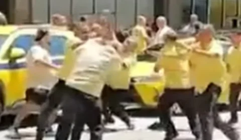 Taxistas trocam socos e chutes durante briga no Aeroporto do Galeão