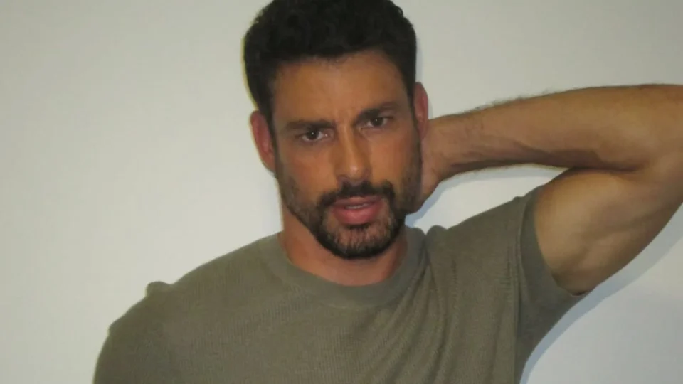 Cauã Reymond é apontado como affair de influenciadora 23 anos mais nova