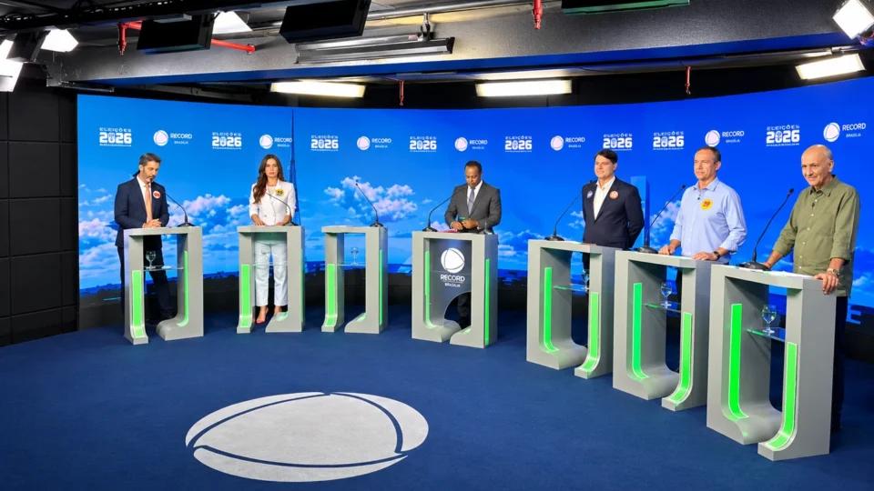 Debate da Record reúne cinco candidatos ao GDF com propostas para saúde, educação e transporte