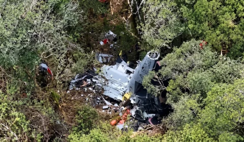 Helicóptero com cantor Rick é encontrado em SC; não há sobreviventes