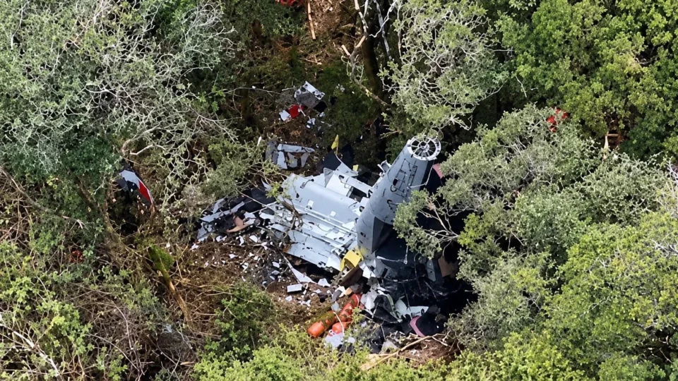Helicóptero com cantor Rick é encontrado em SC; não há sobreviventes