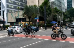Do trânsito à mobilidade: bicicletas elétricas avançam em São Paulo e reduzem tempo de deslocamento de trabalhadores
