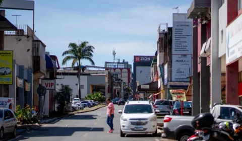 Cruzeiro define novos horários para fechamento de bares, restaurantes e quiosques