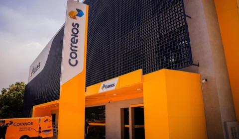 Trabalhadores dos Correios entram em greve por tempo indeterminado em todo o país