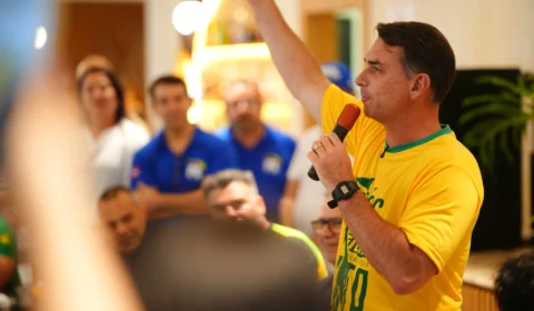 Flávio Bolsonaro diz que julgamento de Moraes será “vital” para o Brasil