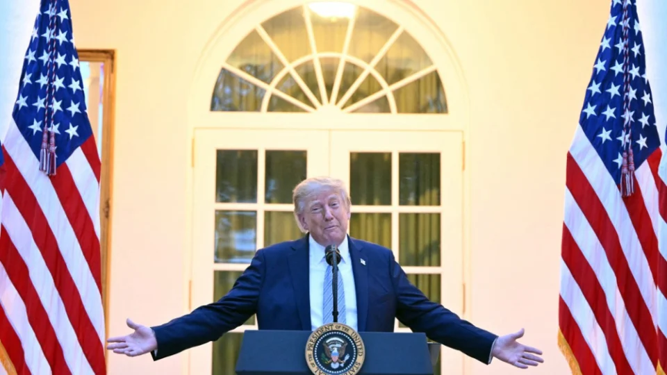 Tribunal dos EUA analisa contestação a tarifas de Trump que atingem o Brasil