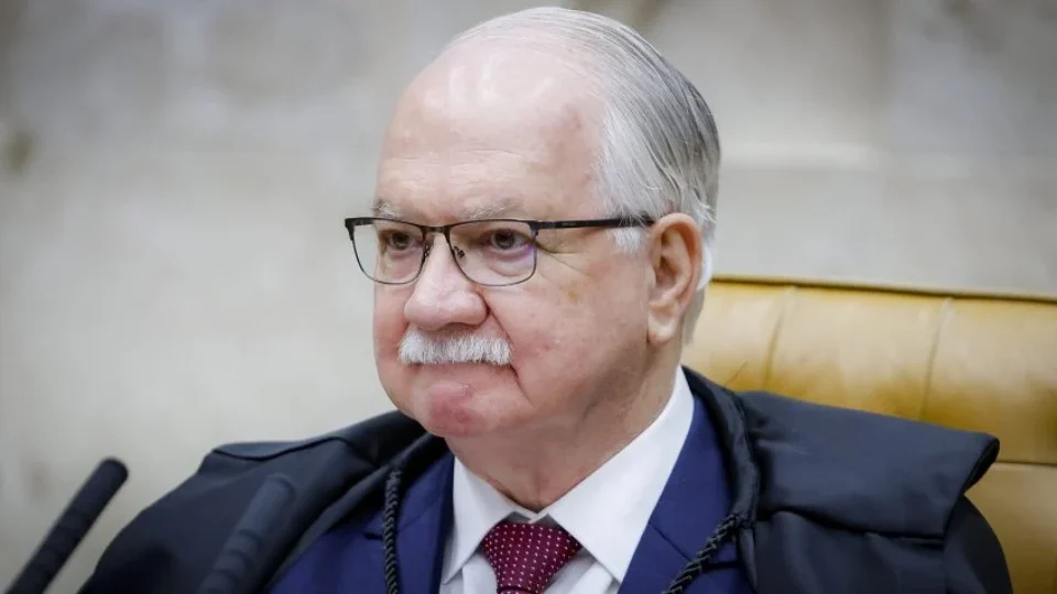 Fachin adia julgamento sobre André Mendonça no STF