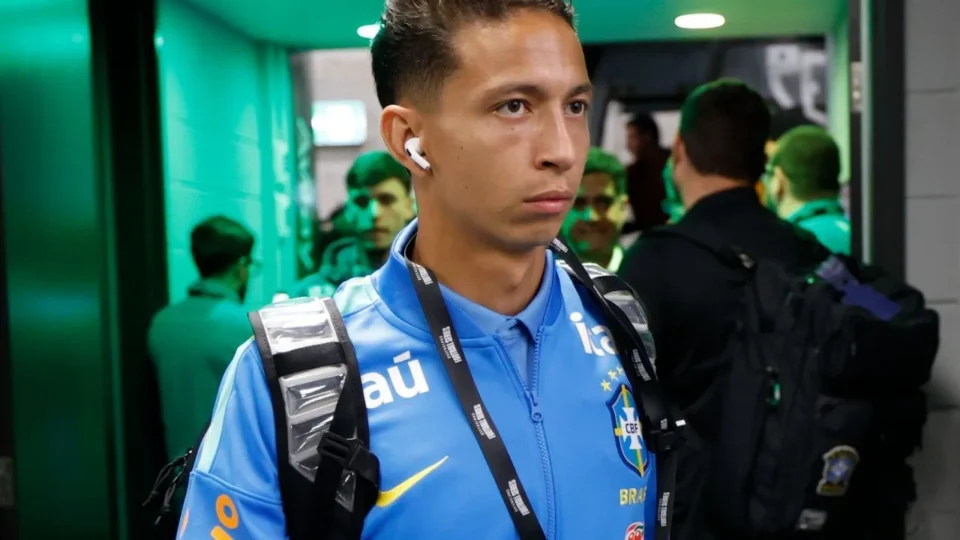 Mauro Júnior ganha chance como titular da Seleção e vira novidade contra a Austrália