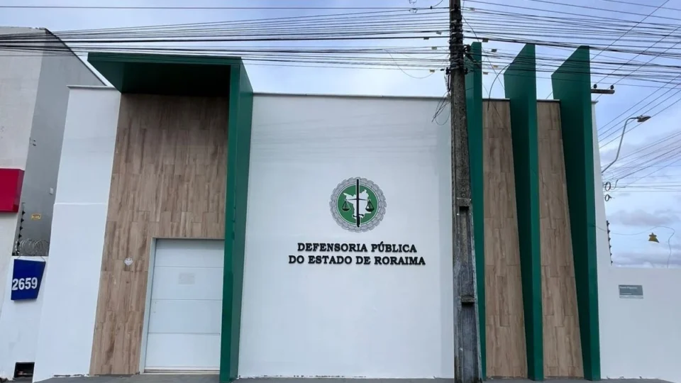 Suposta coação eleitoral leva PF a cumprir buscas contra servidores da Defensoria em Roraima