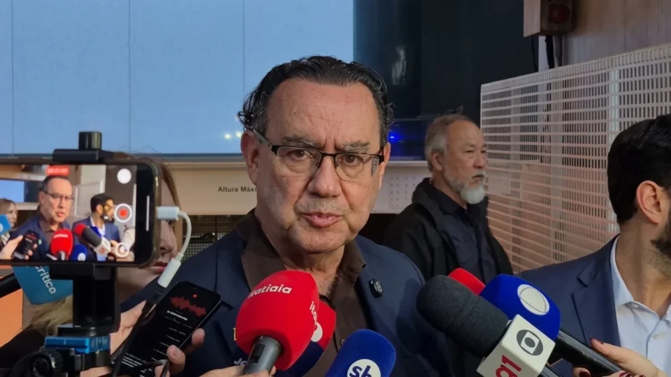 Cury diz que Brasil está ‘colapsando’ e critica falta de respeito entre Poderes