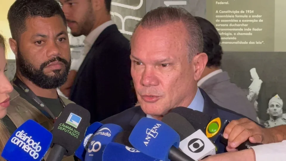 Wellington Fagundes cobra votação urgente da PEC da Segurança e alerta para avanço do crime organizado