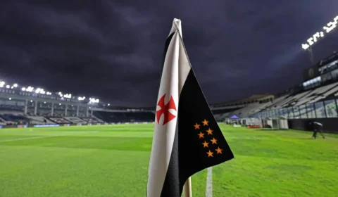 Vasco x Coritiba onde assistir hoje 20h30 em São Januário