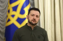 Avião de Zelensky quase é atingido por drone durante decolagem na Moldávia, diz premiê da Noruega