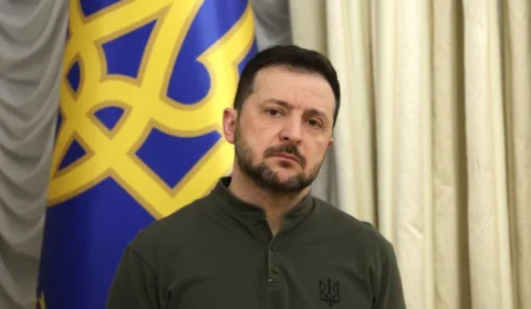 Avião de Zelensky quase é atingido por drone durante decolagem na Moldávia, diz premiê da Noruega