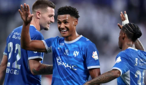 Watkins estreia como titular no Al-Hilal e Martinelli fica no banco em clássico pela liderança