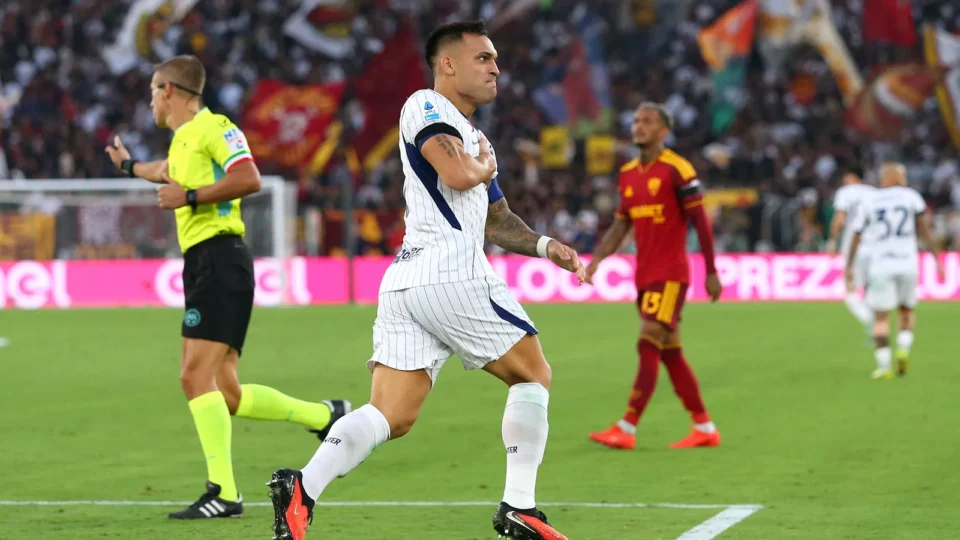 Roma e Inter empatam em 2 a 2 em jogo eletrizante pela Serie A