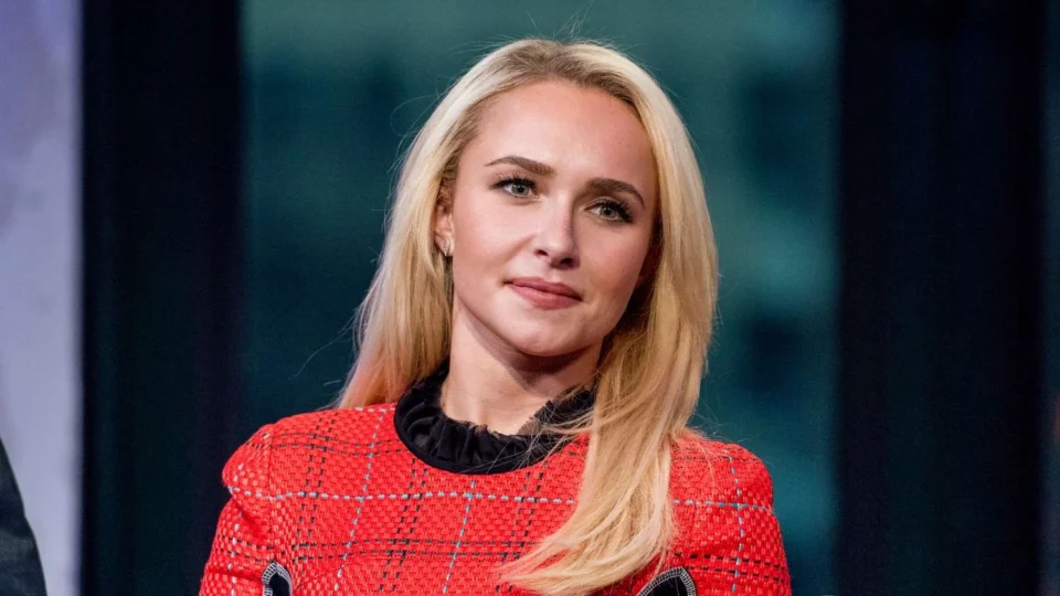 Hayden Panettiere teria morrido após tomar pílula de oxicodona adulterada com fentanil
