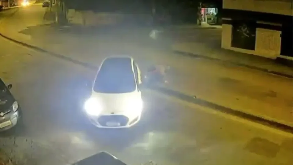 Mulher é atropelada duas vezes pelo ex-companheiro em Belo Horizonte