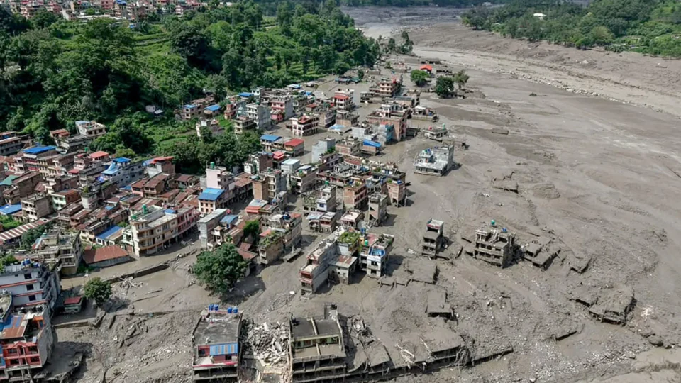 Inundações e deslizamentos deixam ao menos 70 mortos na Índia e no Nepal