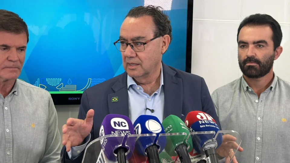 Augusto Cury defende semipresidencialismo, reforma do STF e drones contra violência em BH