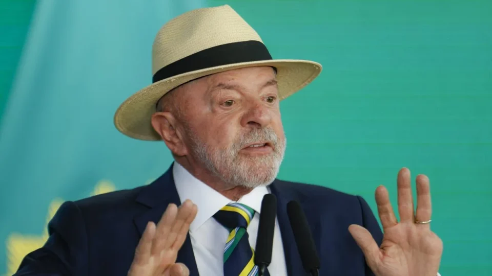 Lula diz que ninguém pode ser ministro do STF para ficar rico e cobra abertura do caso Master