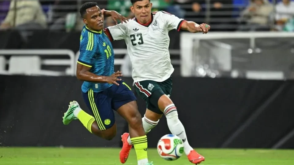 Jhon Arias assume camisa 10 da Colômbia após James em empate com México