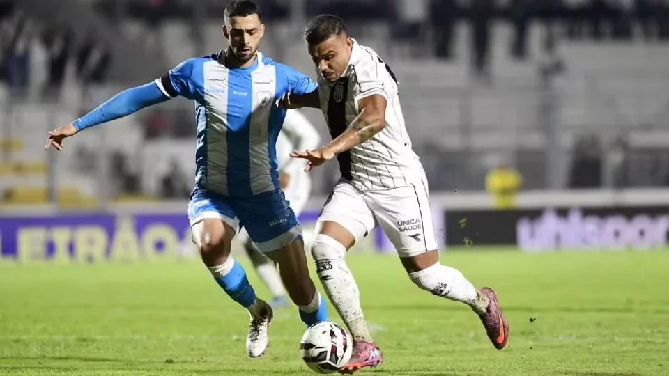 Londrina tenta embalar reação contra a Ponte Preta em duelo decisivo na luta contra o rebaixamento