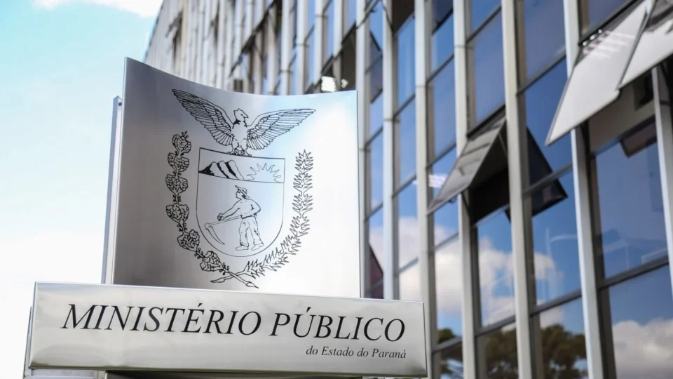 Homem que espancou esposa na frente dos filhos já tinha registro por violência doméstica no Paraná