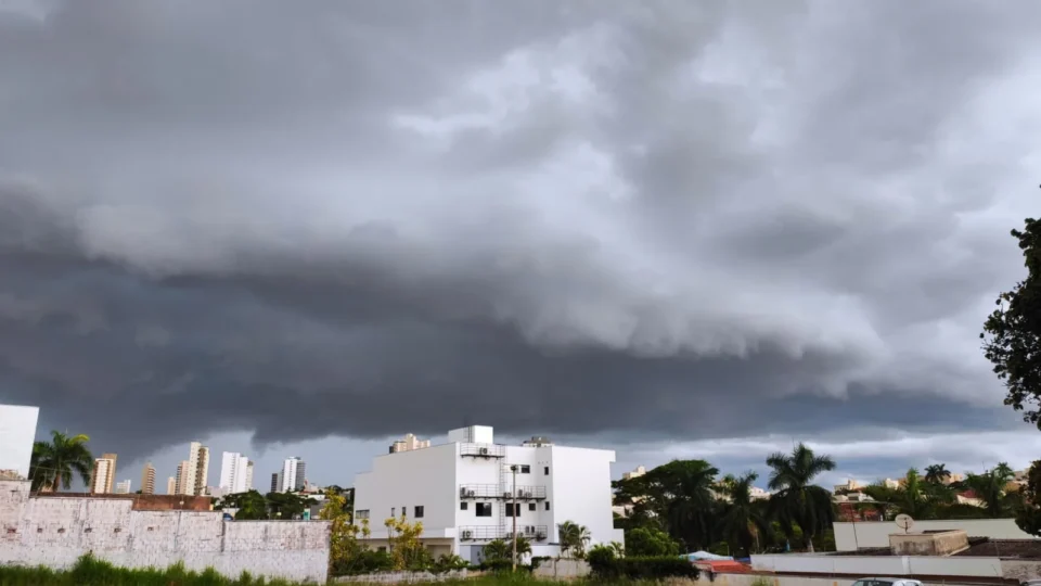 Presidente Prudente entra em alerta para tempestade com granizo e até 50 mm de chuva