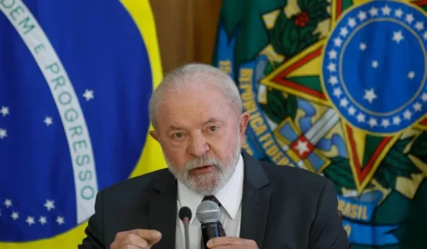 Governo enviou Orçamento de 2027 sem reajuste do Bolsa Família; aumento veio 17 dias depois